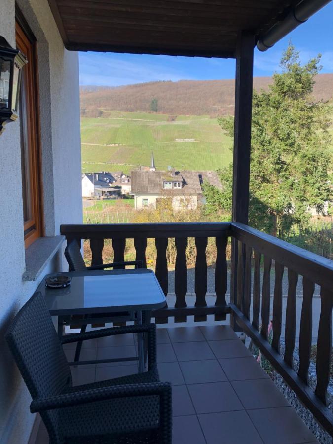 Weingut Lehnert-Spaeter Piesport Exterior foto